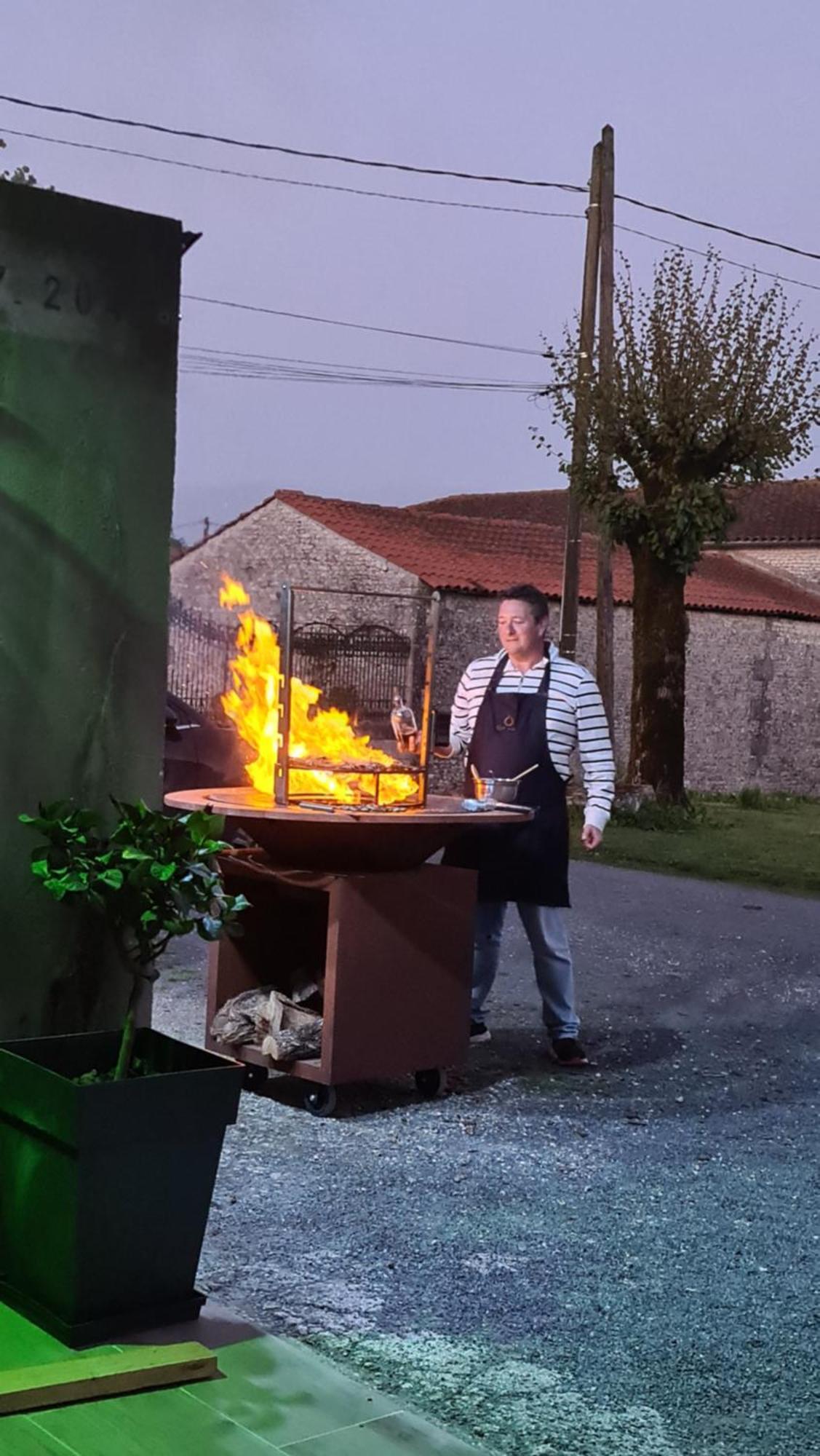Gites De 2 A 11 Personnes Au Domaine D'Usson Echebrune Luaran gambar